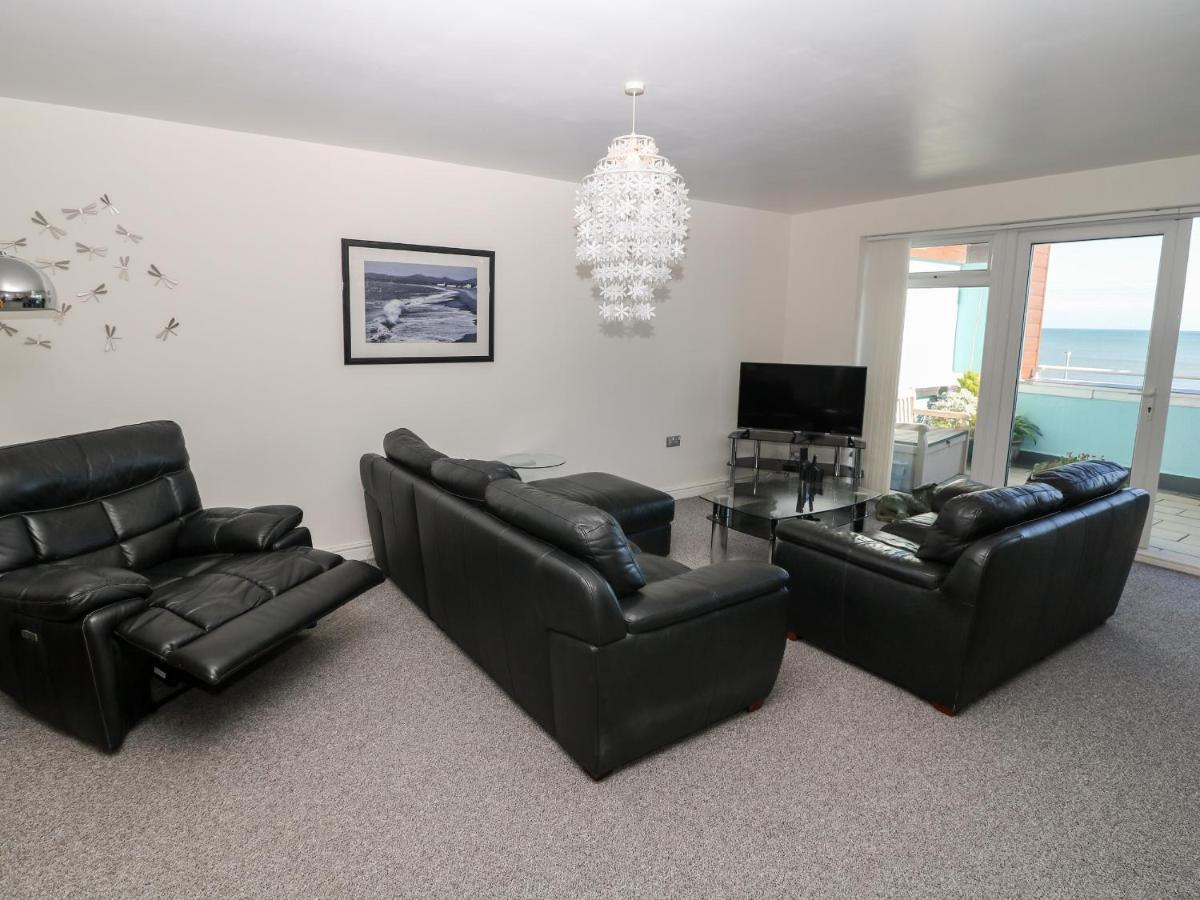 Sea View Apartment Pwllheli Exteriör bild